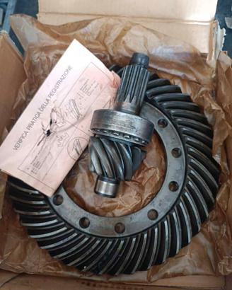 PIGNONE E CORONA IVECO 65.12 ANNO 91