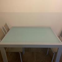 Tavolo di vetro allungabile+ sedie