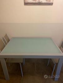 Tavolo di vetro allungabile+ sedie