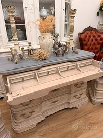 Ricercato trittico in stile shabby chic con patina