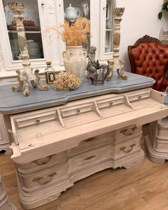 Ricercato trittico in stile shabby chic con patina