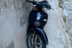 Aprilia Scarabeo 50 - 2005