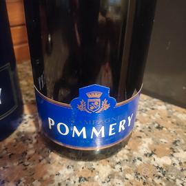 bottiglia champagne Pommery con box inizio 2000
