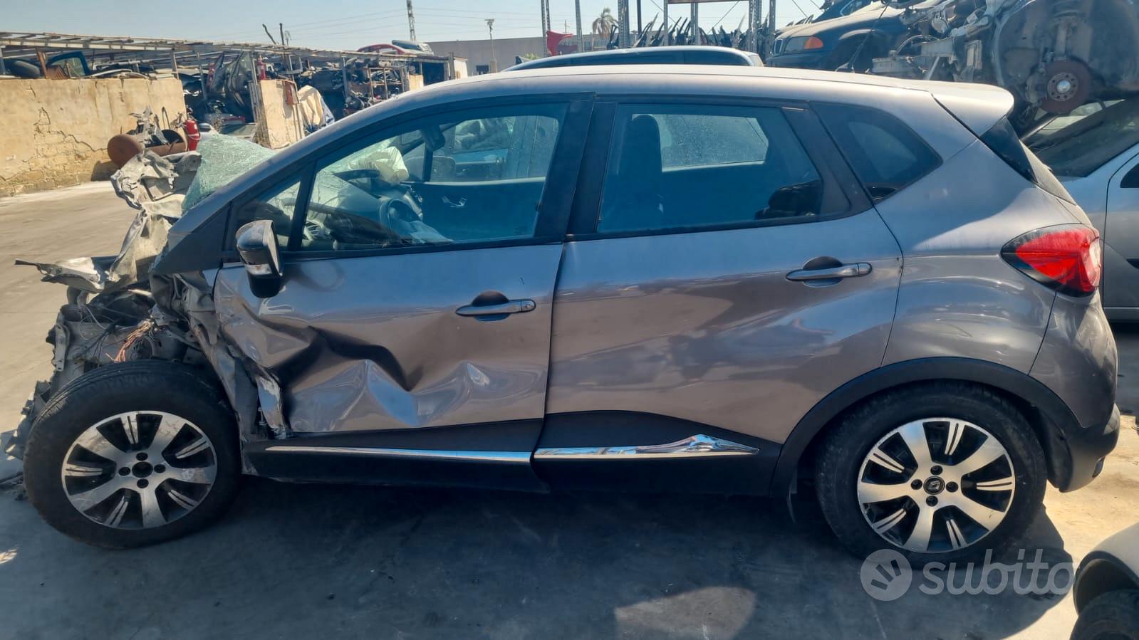 Ricambi auto Renault Captur 900 B del 2014 - Agrigento