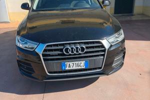 Audi Q3 2.0 tdi Quattro S.Tronic