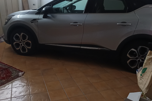 Vendita Renault captur II serie full ibrida