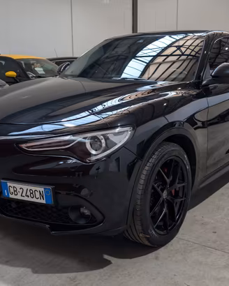 Alfa Romeo Stelvio 2.2 Turbodiesel 190 CV AT8 RWD 