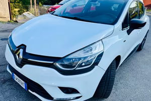 Renault Clio dCi 8V 75 CV 5 porte Moschino Intens 
