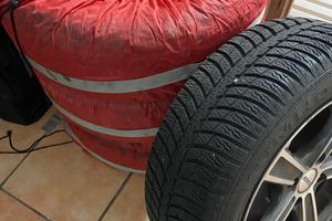 Cerchi in lega + gomme