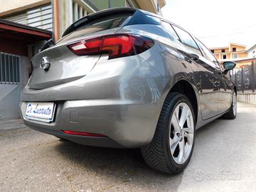 Opel ASTRA Berlina 1.6 CDTi INNOVATION 2020