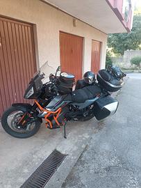 KTM 890 adv (valuto scambi con xadv o forza 750)