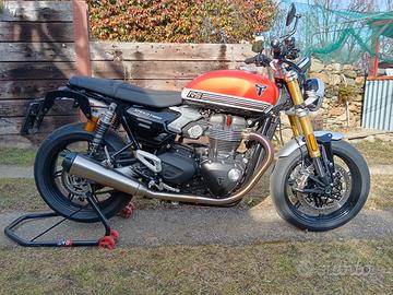 Triumph speed twin 1200 rs 