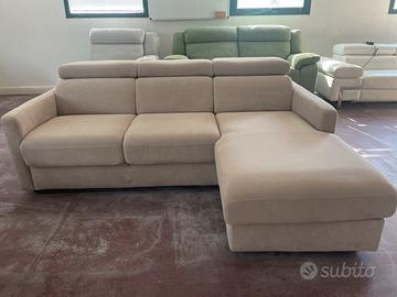 Divano 4 posti sed lunga più pouf letto estraibile
