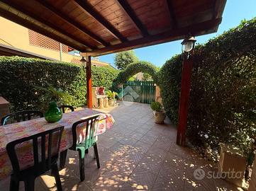 CASA SEMINDIPENDENTE A TERRACINA