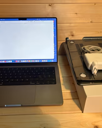 MacBook Pro M1 14" (16GB RAM / 512GB SSD)