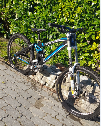 MONDRAKER SUMMUM SMALL 26"