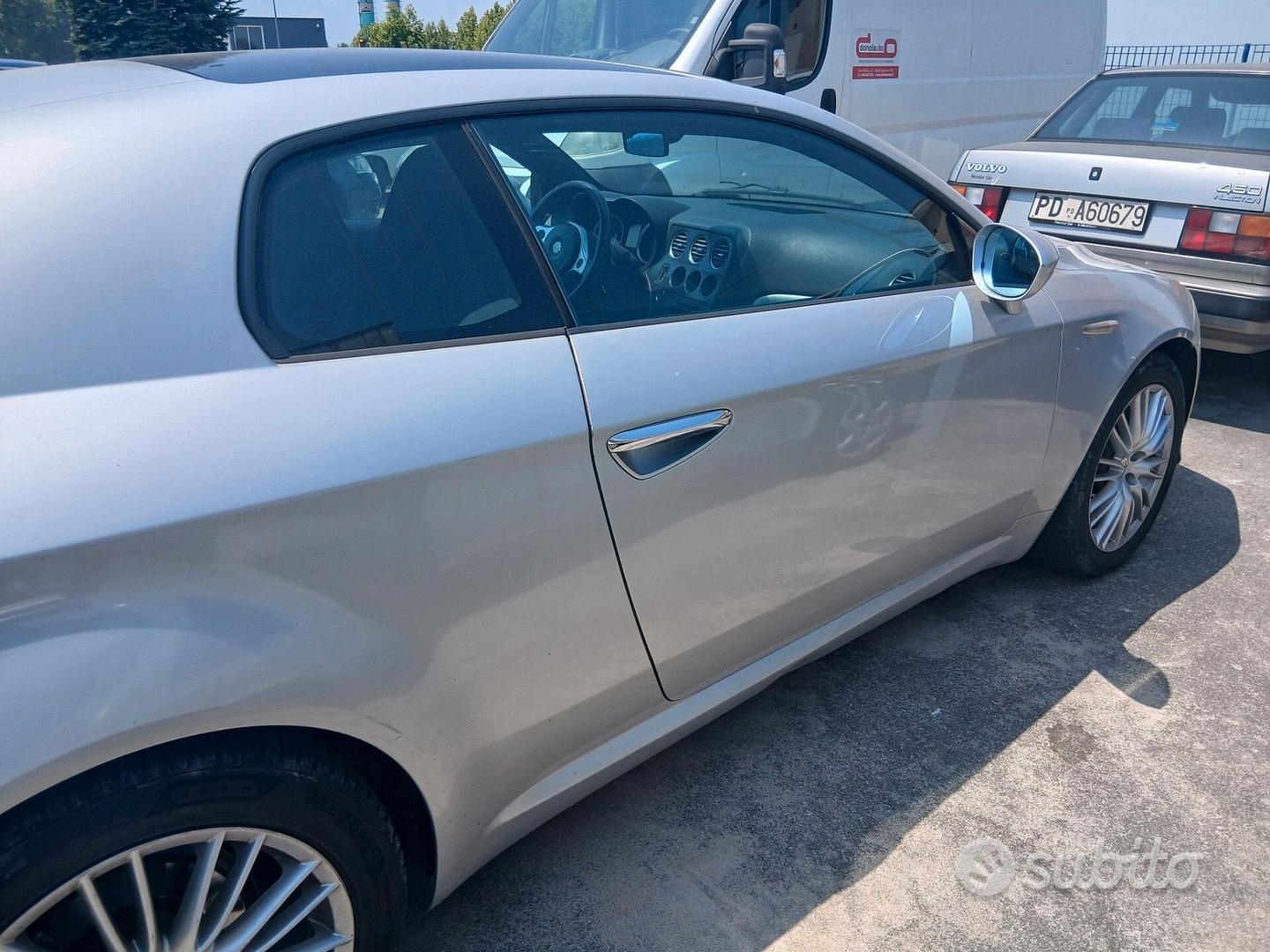 Alfa Romeo Brera 2008 photo 2