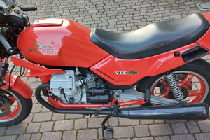 Moto guzzi v 65 lario
