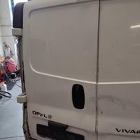 Porta posteriore sinistra OPEL VIVARO del 2010