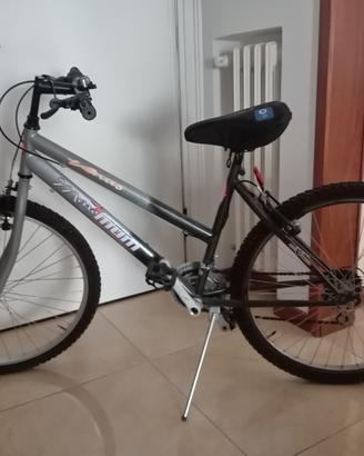 Bicicletta ragazzo/ ragazza 140-150 cm