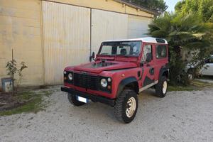 Land Rover Defender 90 2.5 TD (19J) - Autovettura