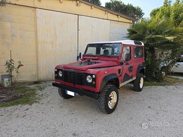 Land Rover Defender 90 2.5 TD (19J) - Autovettura