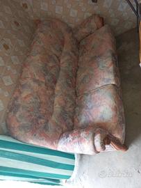 divano 3 posti ingombro 190 cm 120 euro
