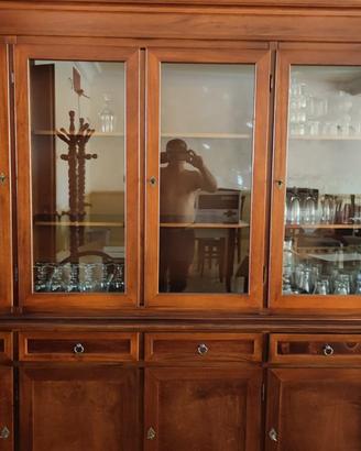 Credenza calssica in legno