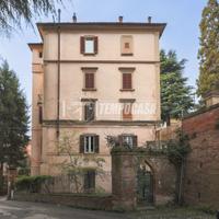 QUADRILOCALE CON CANTINA IN SAN MAMOLO - rif. SM -