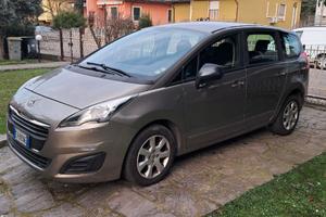 Peugeot 5008 GARANZIA 12 MESI