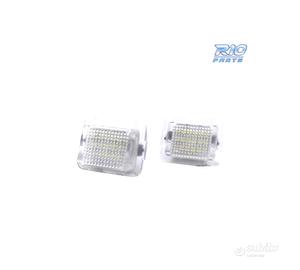 LUCI TARGA A LED PER MERCEDES CLASSE C W204 08-14