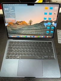 Macbook air m3 8/512