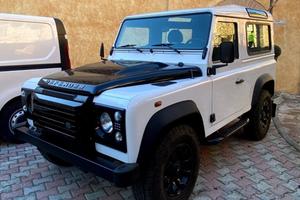 LAND ROVER Defender 90 2.2 TD4 Station Wagon n1