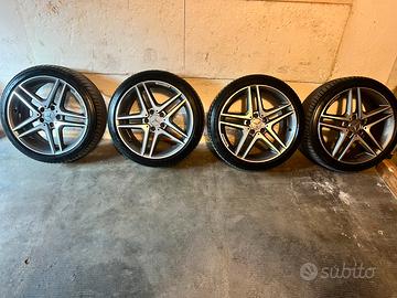 Gomme e cerchi mercedes amg 225/49/18 92Y