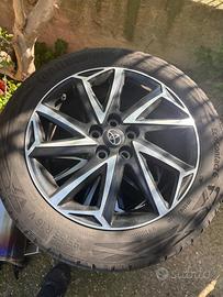 Cerchi Toyota yaris 195/55 R16 V