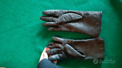 guanti neri di pelle misura piccola 