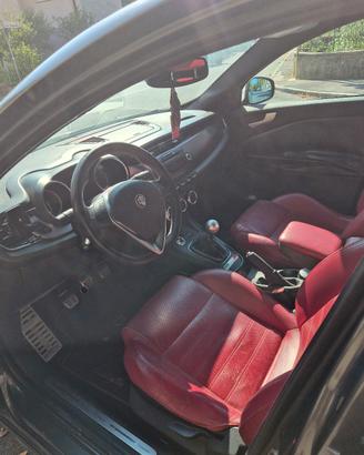 alfa giulietta 