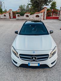 Mercedes GLA 220d 177cv  4 MATIC  PREMIUM AMG 