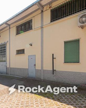 Immobile di 773 m² a Cernusco sul Naviglio