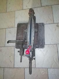 Taglia piastrelle manuale