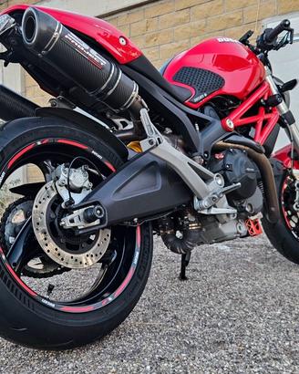 Ducati Monster 696 + ABS (2014)