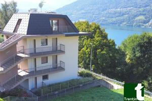 ESCLUSIVO ATTICO VISTA LAGO