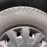 Pneumatici usati Continental VancoCamper 215/70R15