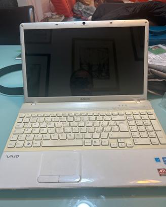 Sony vaio VPCEB1A4E