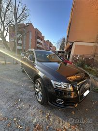 Auto Suv Audi Q5 4x4