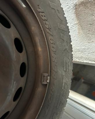Gomme invernali 185/60/R14 e 155/70/R13