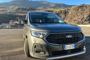 Ford Grand Tourneo Active awd 4x4 4motion 122 cv