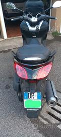 YAMAHA X MAX250 BLACK anno 2010