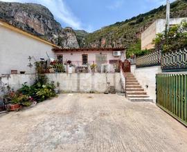 PORZIONE DI BIFAMILIARE A CASTELLAMMARE DEL GOLFO