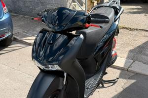Honda SH 125 Sport 2025